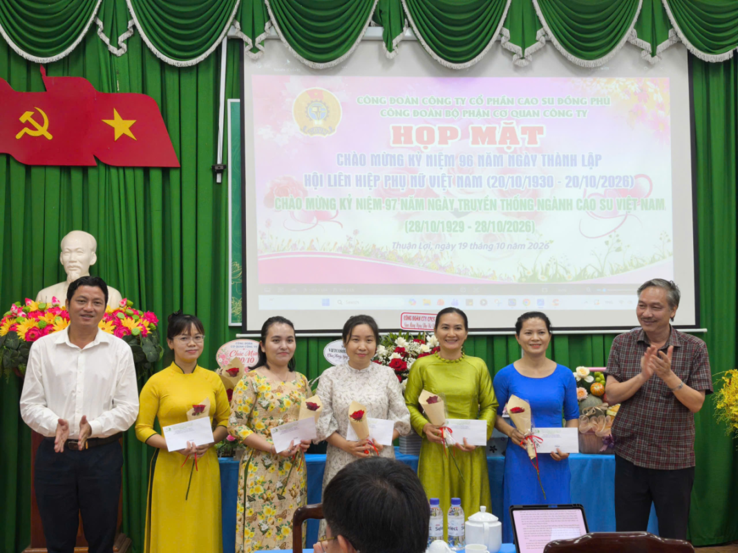 Công đoàn Cao su Đồng Phú: Tôn vinh những đóng góp của nữ đoàn viên, người lao động